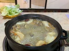 -蘑统田下·野生菌火锅