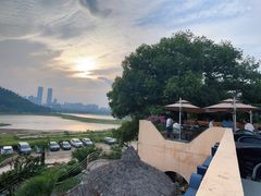 -溪山云境森林音乐餐厅(湖景店)