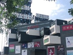 -资和信百货商场