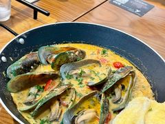 -Mark&Mars Restaurant