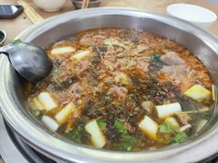 -黑竹沟新场牛肉火锅