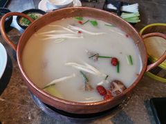 -三人行骨头王火锅(长寿店)