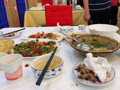 -乡土特色.冷锅鱼.牦牛肉汤锅