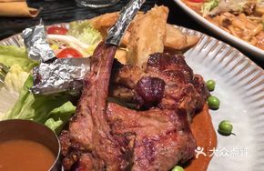French Wood-Charcoal Grilled Lamb Rack