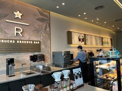 -星巴克臻选(威海威高广场店)