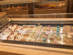 面包甜点陈列柜-85度C(上海广元店)