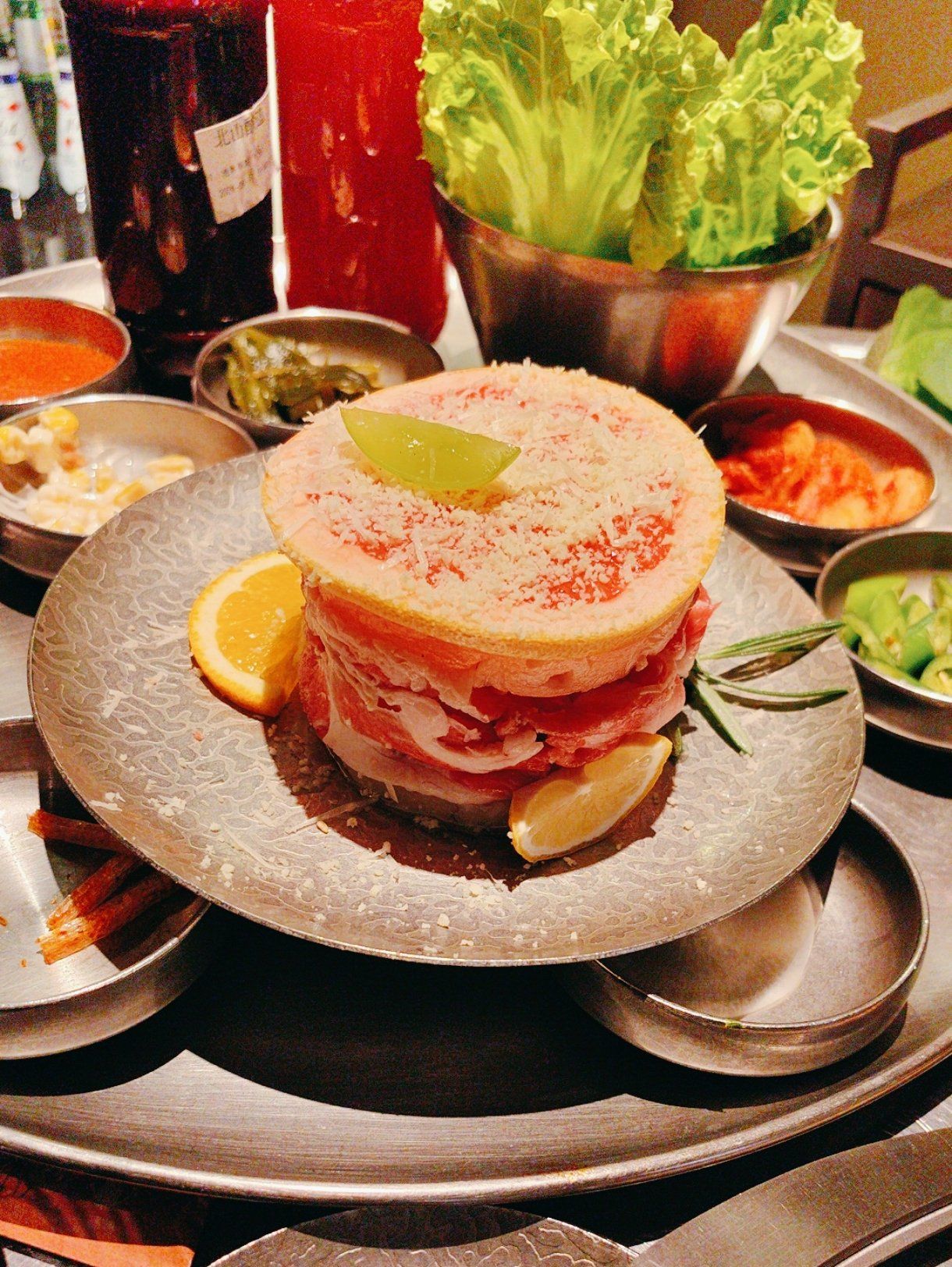 芝士烤牛肉氛围很好,上菜很快,还有小辣条吃