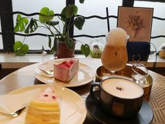 -光海书局(南京东路第一百货店)
