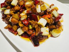宫保鸡丁-夫妻肺片·中华老字号·正宗川菜(春熙路店)