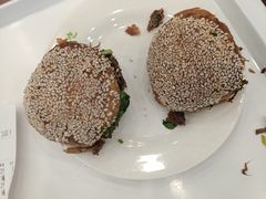 -聚德华天护国寺小吃(甜水园店)