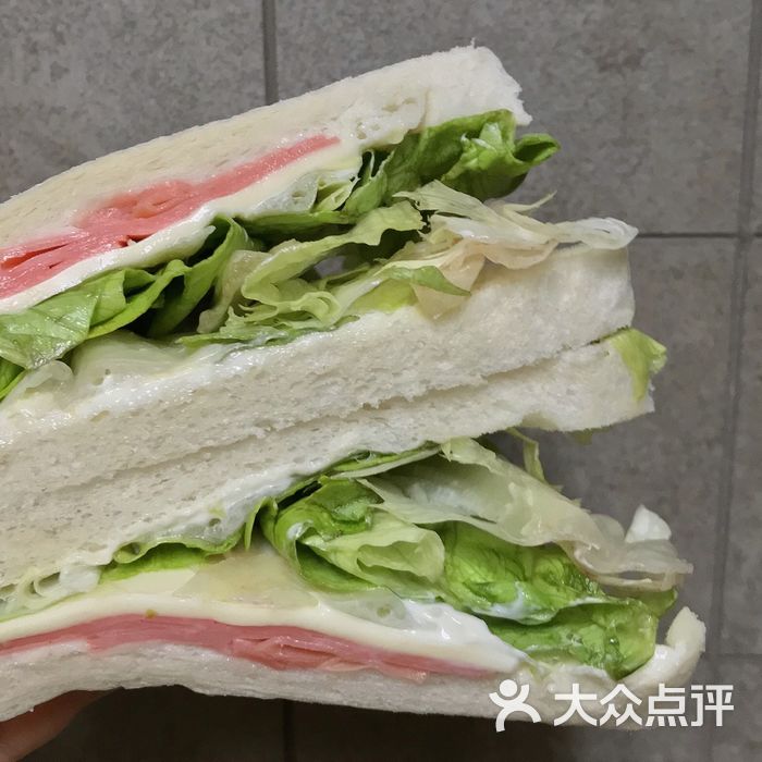 便利蜂爽口时蔬火腿芝士三明治 图片-北京超市/便利店-大众点评网