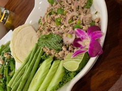 -Dang restaurant (patong phuket)