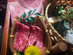 -山川小町·极番烧肉(新地假日广场店)