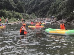 -安吉龙王山峡谷漂流