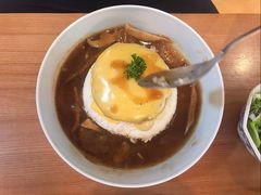 芝士牛肉汉堡咖喱饭-红小满休闲餐厅(十全街店)