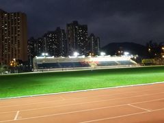 -屯门邓肇坚运动场