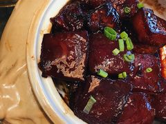 佛跳脚红烧肉-皇朝海鲜酒店