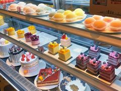 -胖东来生活广场(健康路店)