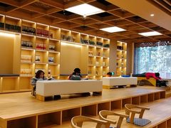 -漕河泾街道图书馆(漕河泾社区文化活动中心店)