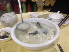 -南雄雄州土菜餐厅(粤北大厦店)