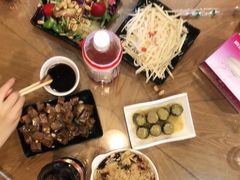 -三鞭一花·独一处·元英砂锅(海光寺店)