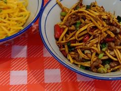 茭白黄牛肉-荆九爷爆炒桥头三嫩(夫子庙店)