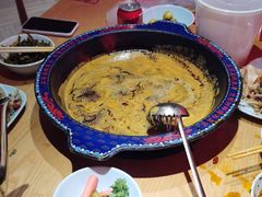 -何师傅美蛙鱼头(汉街店)