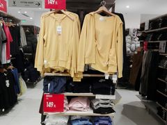 -优衣库(威海威高购物中心店)