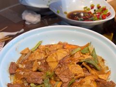 -那家老院子东北菜·饺子·小鸡炖蘑菇(艳华街店)