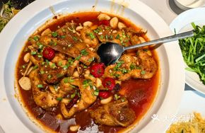 Braised Catfish with Garlic