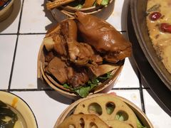 -瓜西西重庆火锅(花溪店)