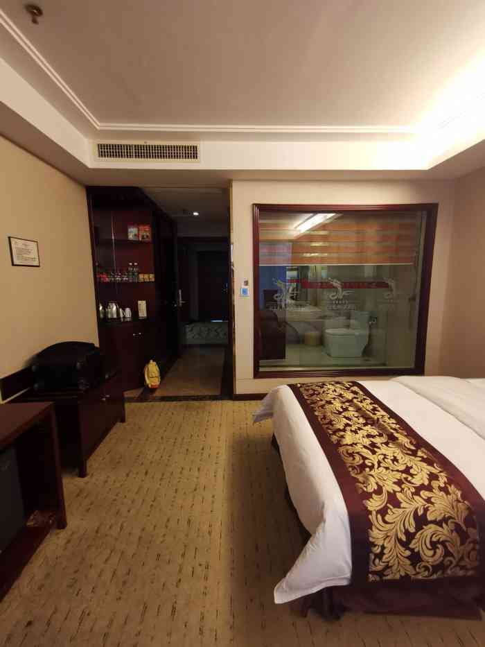 金玉龙城大酒店-"太贵咯……. 至少搞点便宜点的嘛."-大众点评移动版