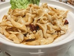 -崴海渔村(虹梅路店)