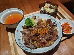 -POKEE VIA&Brunch·维娅(重庆来福士店)