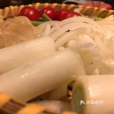 色泽上看上去很新鲜 牛舌的味道很好切片也是比较厚的