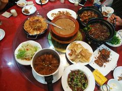 -董厨煨汤馆(车站路店)