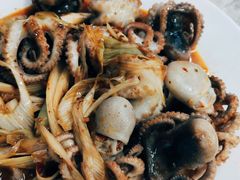 -臻鲜燕海鲜融合餐厅(金陵style店)