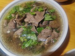 -大众跷脚牛肉馆·非遗传承单位(峨眉山店)