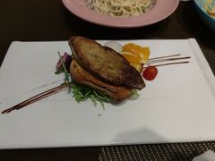 -悦享绿山墙西餐厅