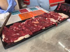 吊龙伴-三头牛·潮汕牛肉生蚝火锅 (夏湾店)