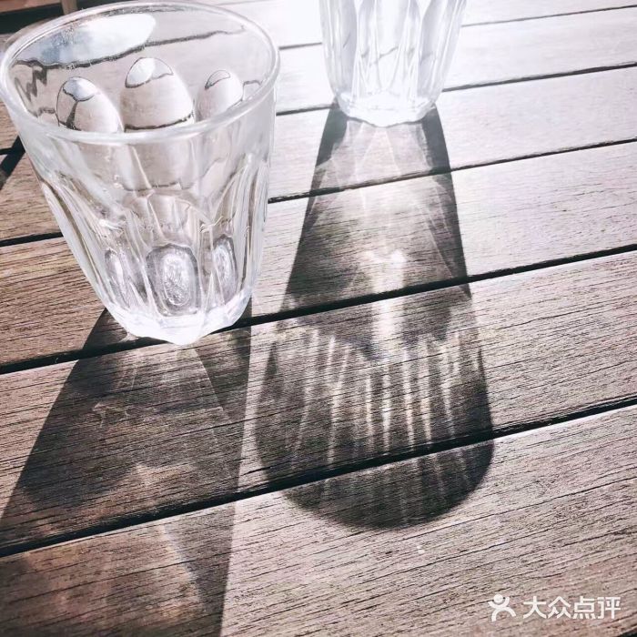 馬車會海鮮酒樓餐具摆设图片