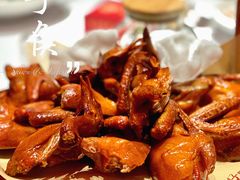 脆皮乳鸽-鸽子侯·家宴·平价海鲜(市图书馆店)