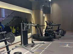 -英派斯健身旗舰店(海信国际中心馆)