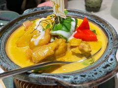 黄咖喱鲜鸡煲-芭札·Thai泰国餐厅(同和金铂天地店)