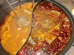 -旧街市鲜货老火锅(大光路店)