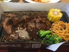 -必胜客(花舞大唐博物馆店)