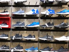 -UNDER ARMOUR(八达岭奥莱店)