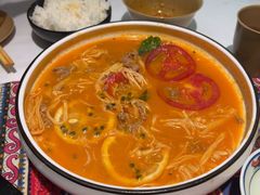 -刘姐啤酒鱼民族演艺餐厅(西街总店)