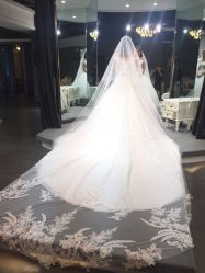 -艾米丽婚纱礼服