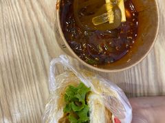 -侯志伟纯手工酸辣粉(荣民时代广场店)